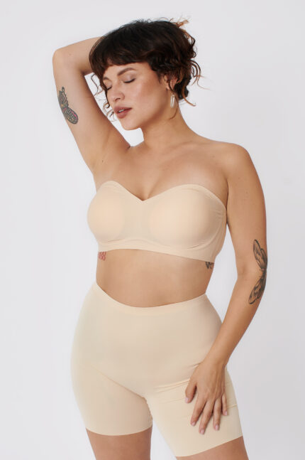 Sostén strapless y short modelador conjunto